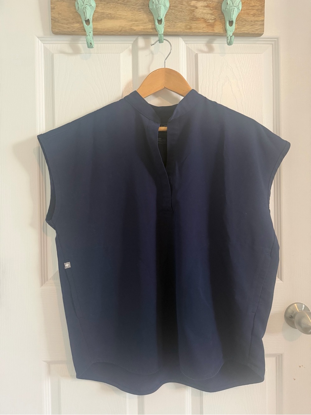 Figs Navy Rafaela Oversized Scrub Top - Picture 4 of 5